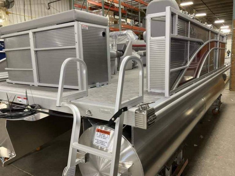 Bennington Pontoon Boats Upstate New York Bennington Pontoon Boat Dealer