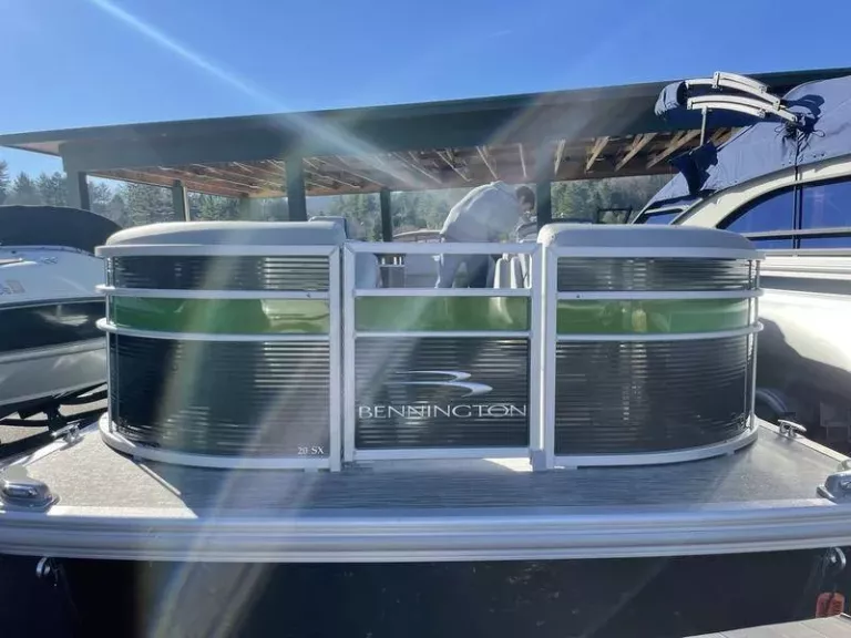 Bennington Pontoon Boats Upstate New York Bennington Pontoon Boat Dealer