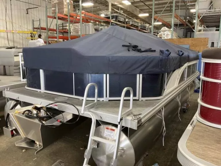 Bennington Pontoon Boats Upstate New York Bennington Pontoon Boat Dealer