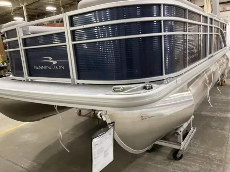 Bennington Pontoon Boats Upstate New York Bennington Pontoon Boat Dealer