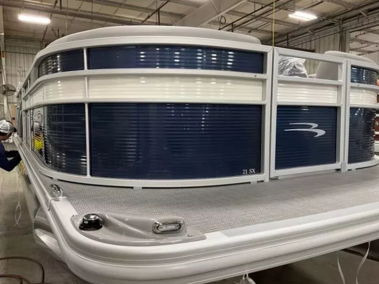 Bennington Pontoon Boats Upstate New York Bennington Pontoon Boat Dealer